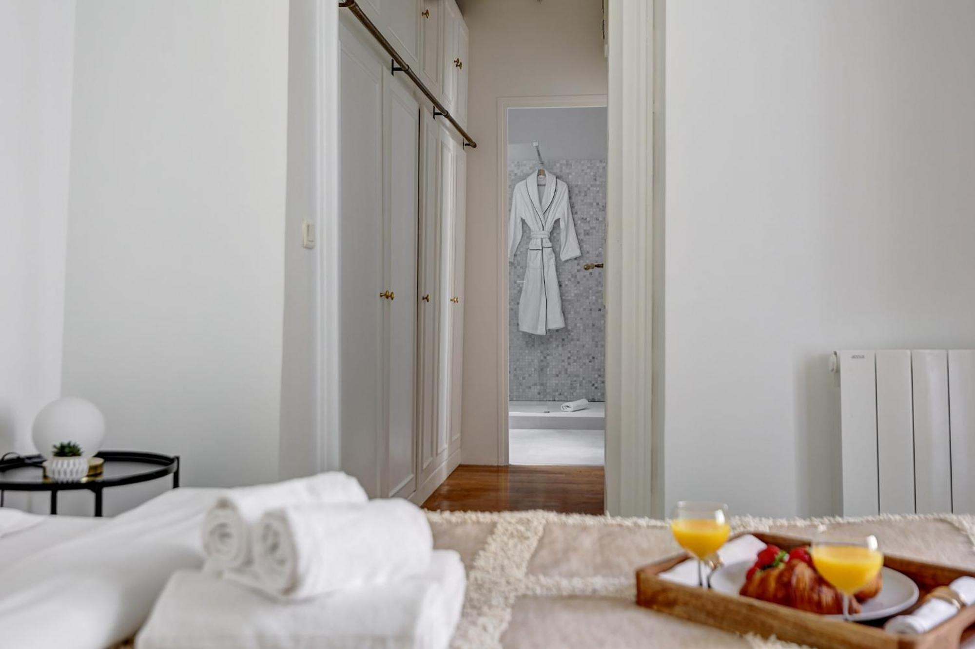 Champs-Elysees - 2Br With Balcony - Cityapartmentstay Paryż Zewnętrze zdjęcie