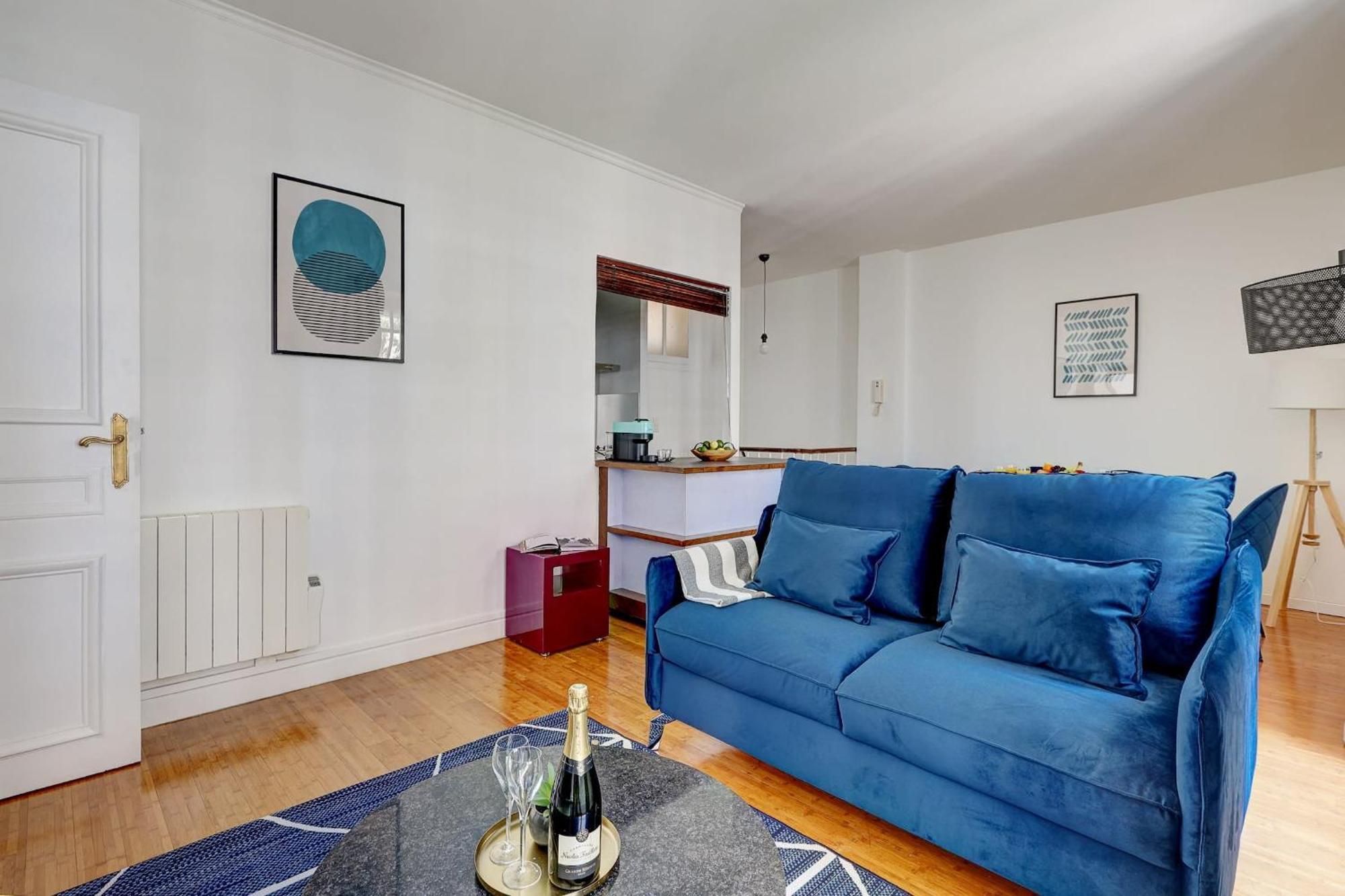 Champs-Elysees - 2Br With Balcony - Cityapartmentstay Paryż Zewnętrze zdjęcie