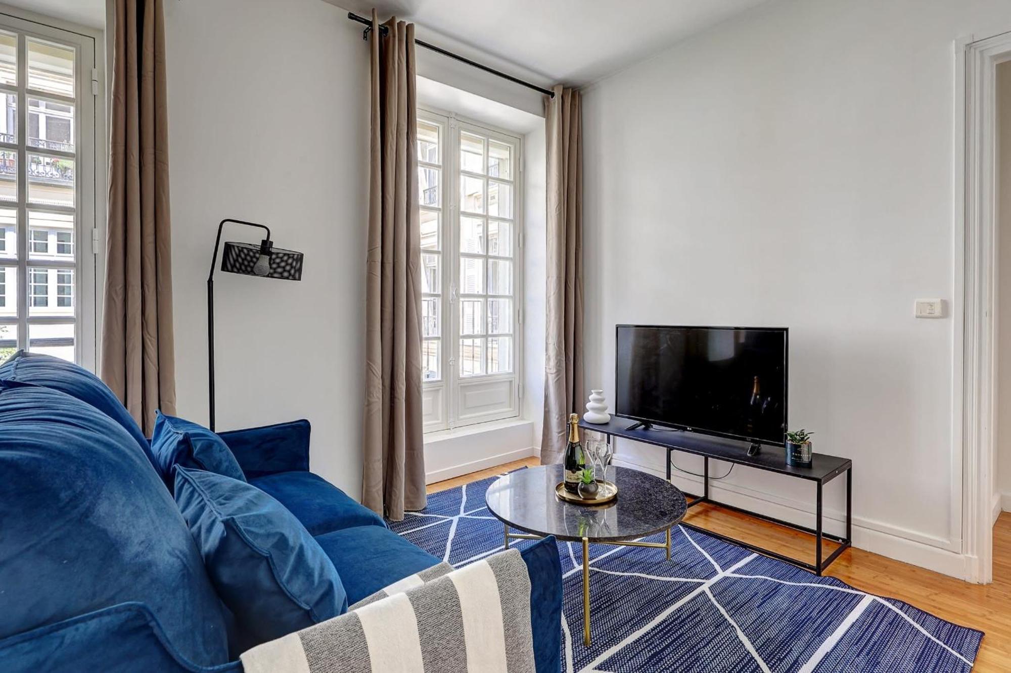 Champs-Elysees - 2Br With Balcony - Cityapartmentstay Paryż Zewnętrze zdjęcie